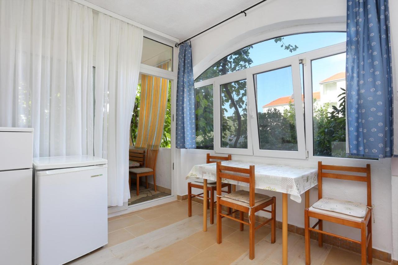 Apartments By The Sea Okrug Gornji, Ciovo - 1069 Трогир Екстериор снимка