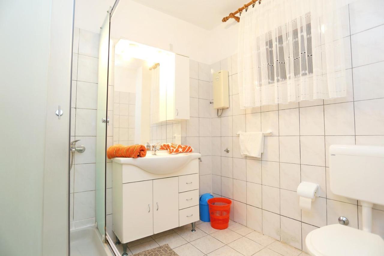 Apartments By The Sea Okrug Gornji, Ciovo - 1069 Трогир Екстериор снимка