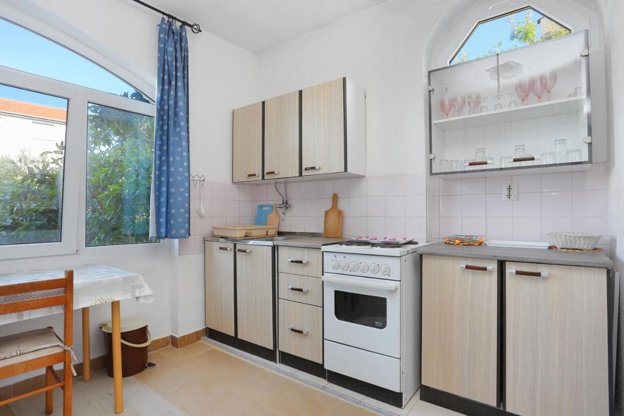 Apartments By The Sea Okrug Gornji, Ciovo - 1069 Трогир Екстериор снимка