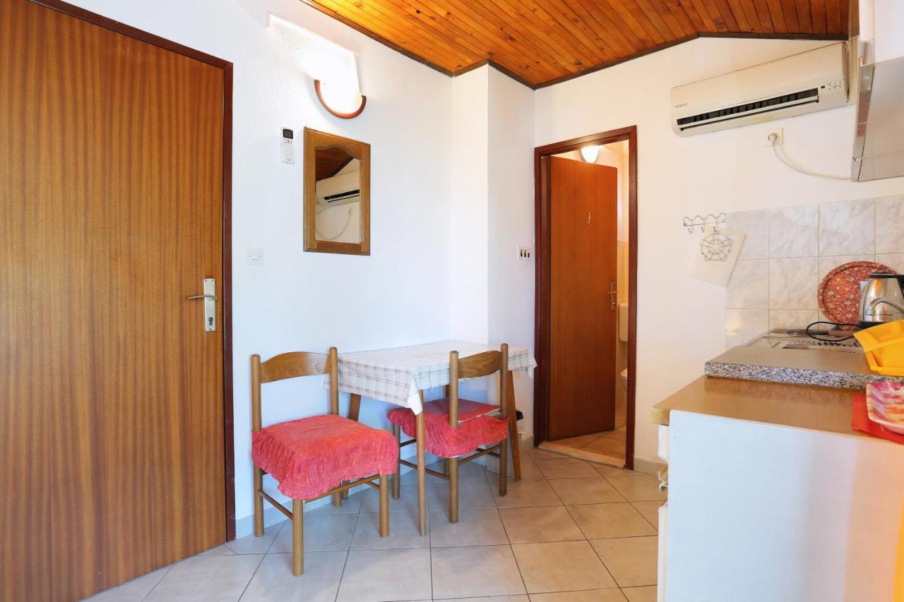 Apartments By The Sea Okrug Gornji, Ciovo - 1069 Трогир Екстериор снимка