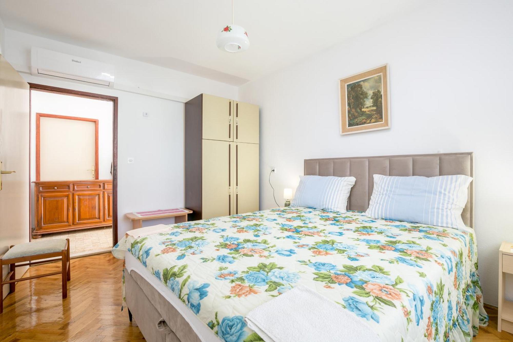 Apartments By The Sea Okrug Gornji, Ciovo - 1069 Трогир Стая снимка